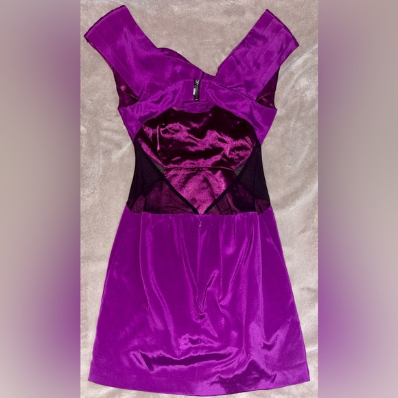 Bebe off shoulder silk dress - Picture 2 of 3